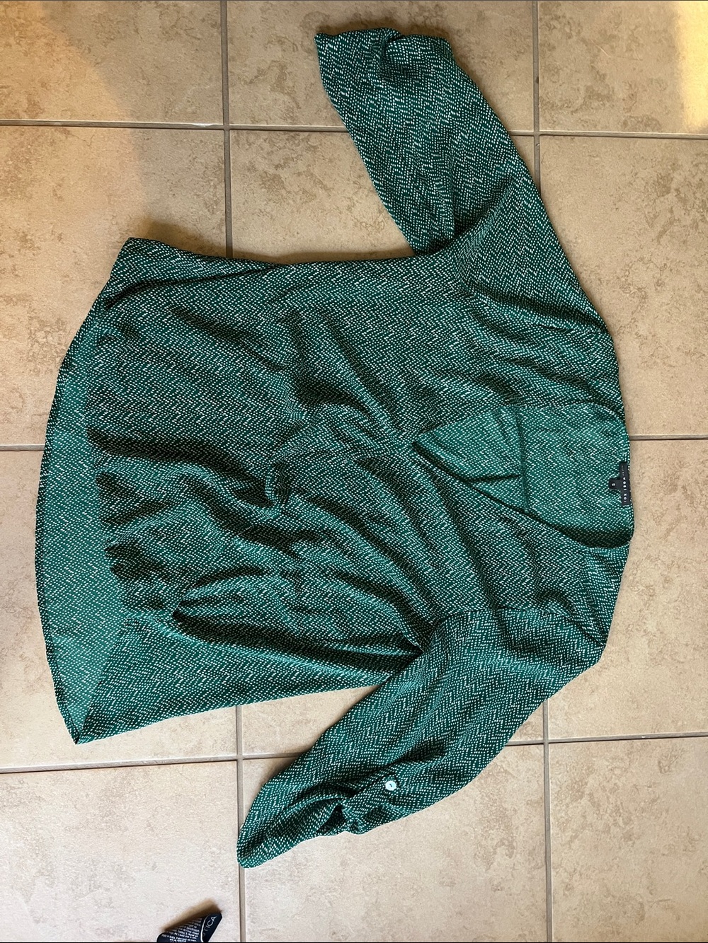 West Kei Green Chevron Long-Sleeve Blouse